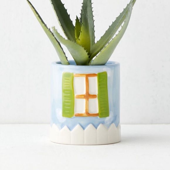 Urban outfitters mini cottage planter, NEW!! - Picture 1 of 1